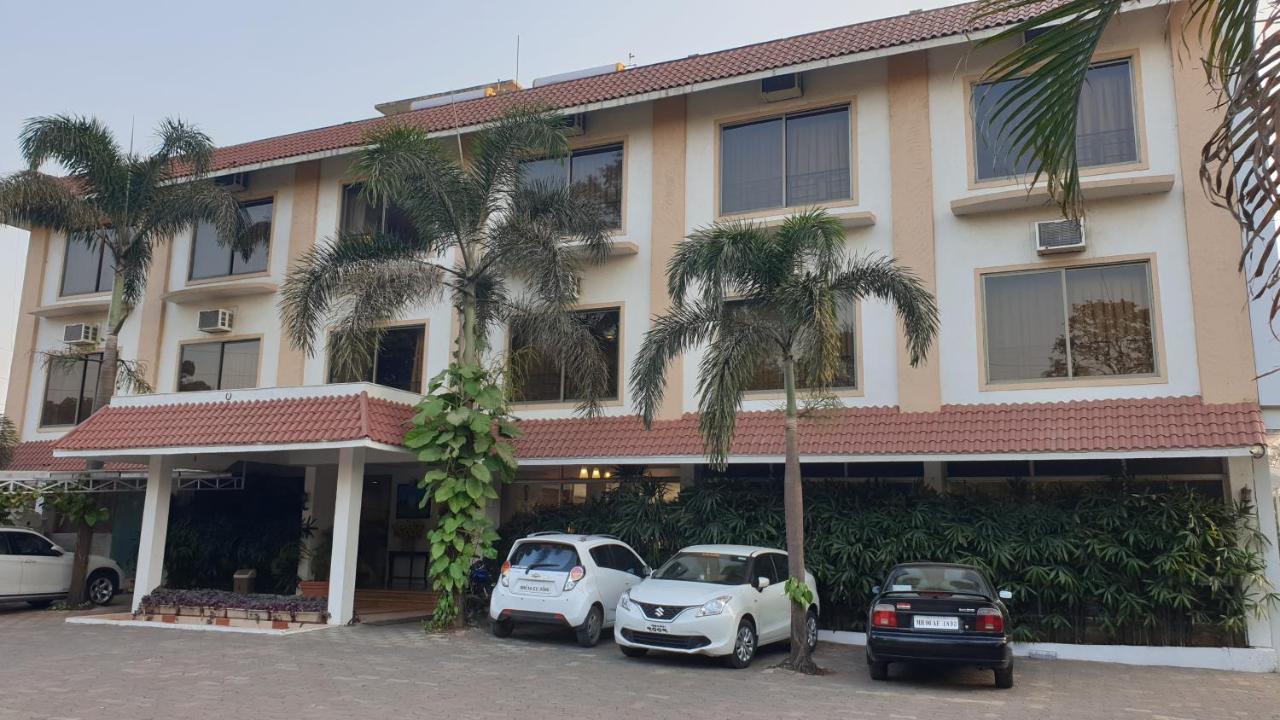 Resort Silver Hills Лонавла Екстер'єр фото